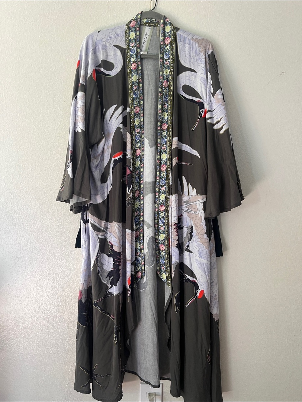 Aratta Grey Crane Print Lightweight Rayon Kimono Duster One Size Fits Most